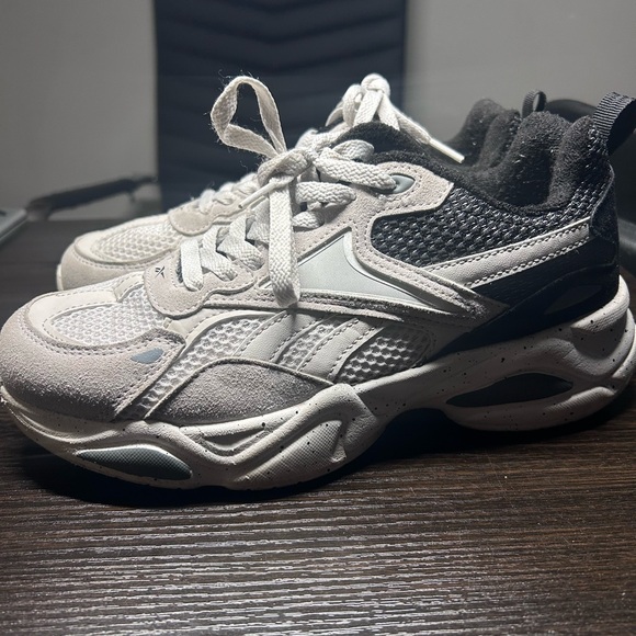 Reebok Royal Charge Bridge Y2K | Tennis Shoes | Men’s size 7 women’s 8.5 - Picture 1 of 5